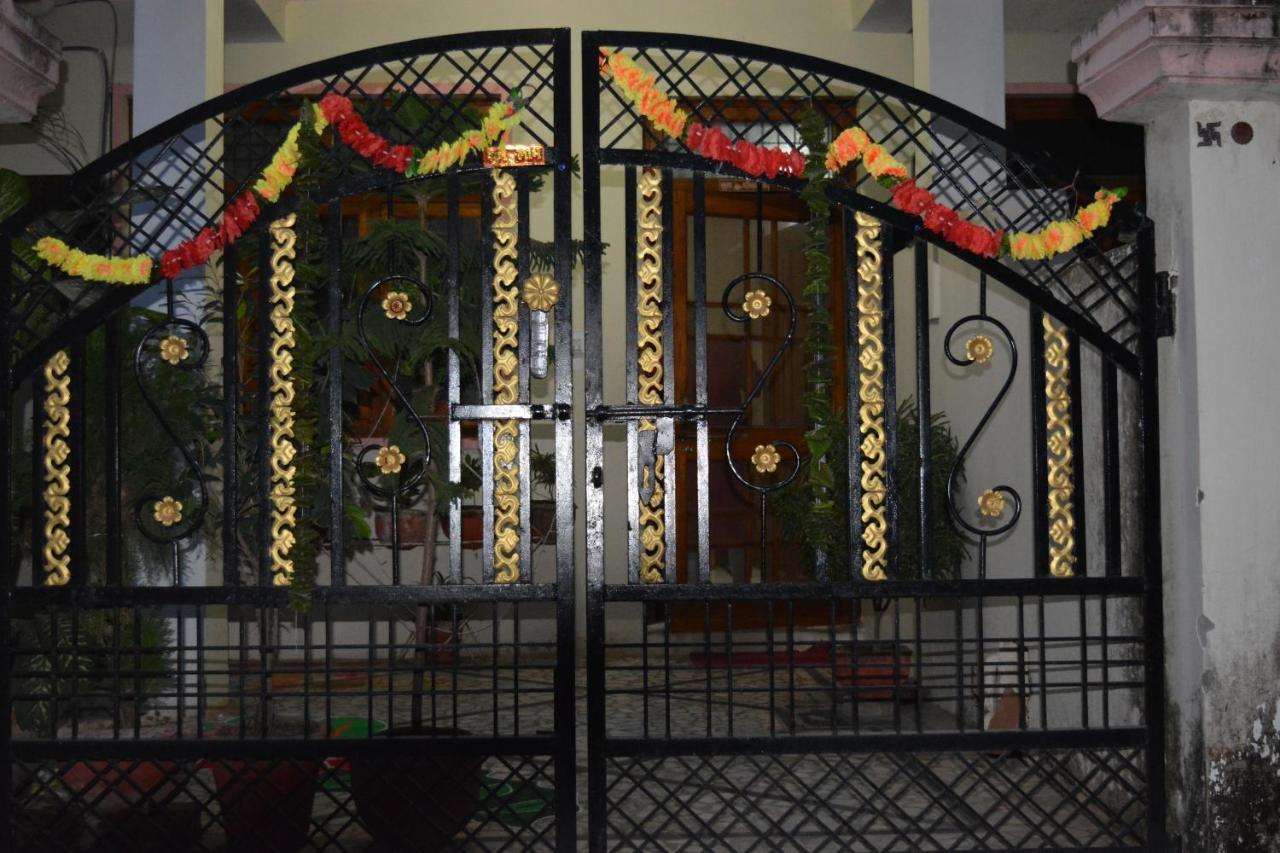 Pratibha Home Stay Jabalpur Eksteriør billede