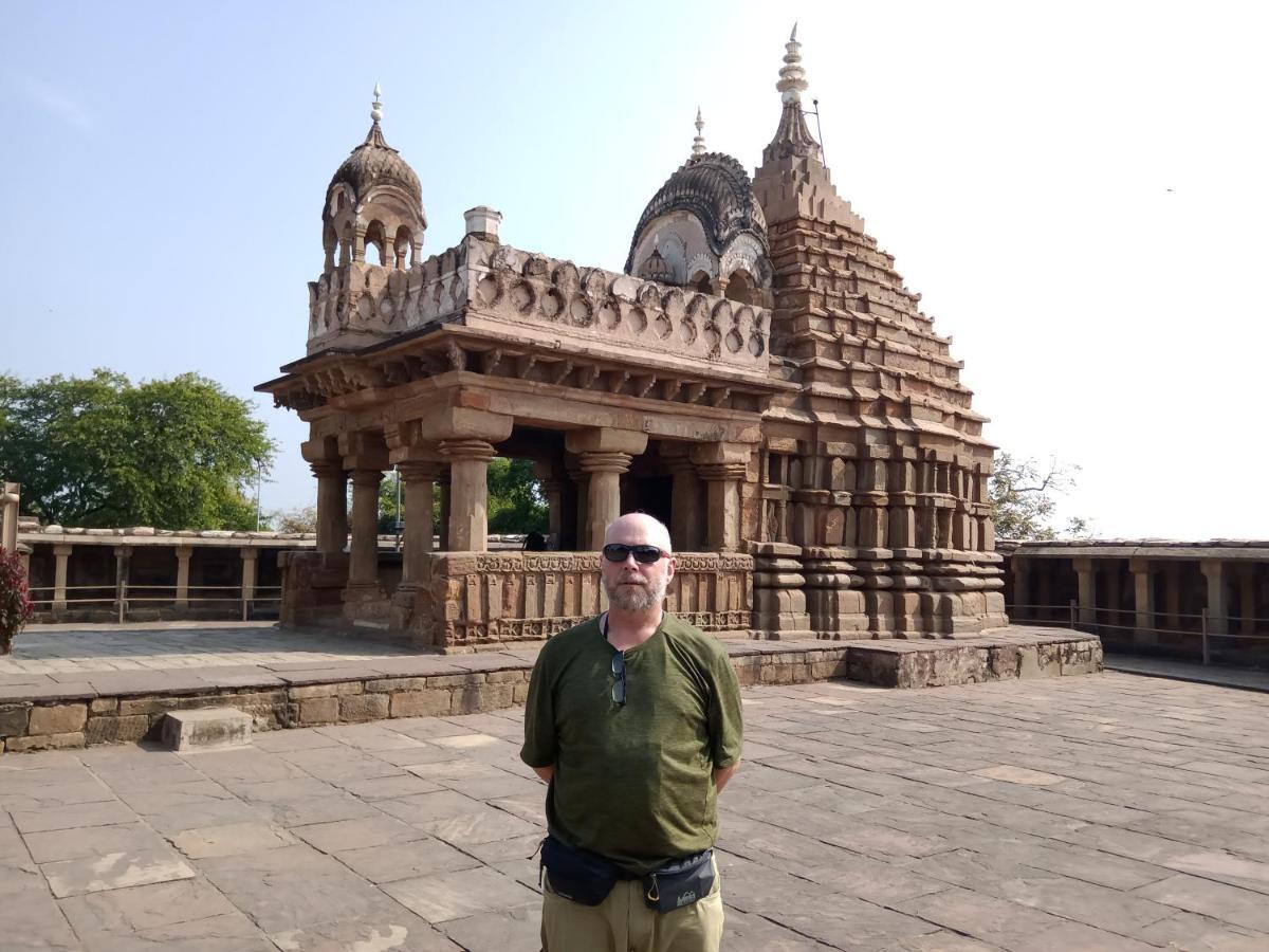 Pratibha Home Stay Jabalpur Eksteriør billede